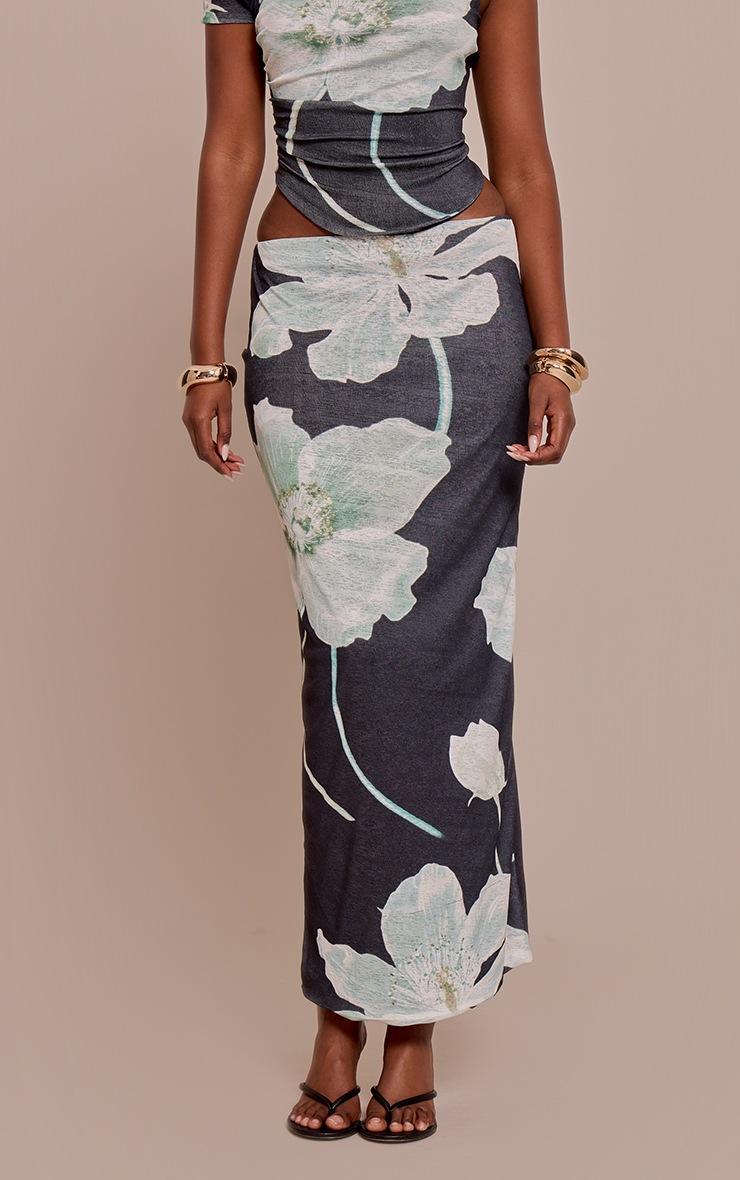 Pretty Little Thing Black Floral Print Onion Skin Low Rise Maxi Skirt