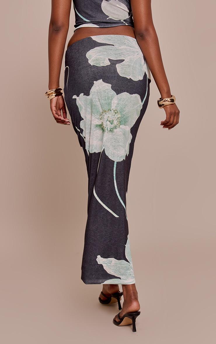 Pretty Little Thing Black Floral Print Onion Skin Low Rise Maxi Skirt