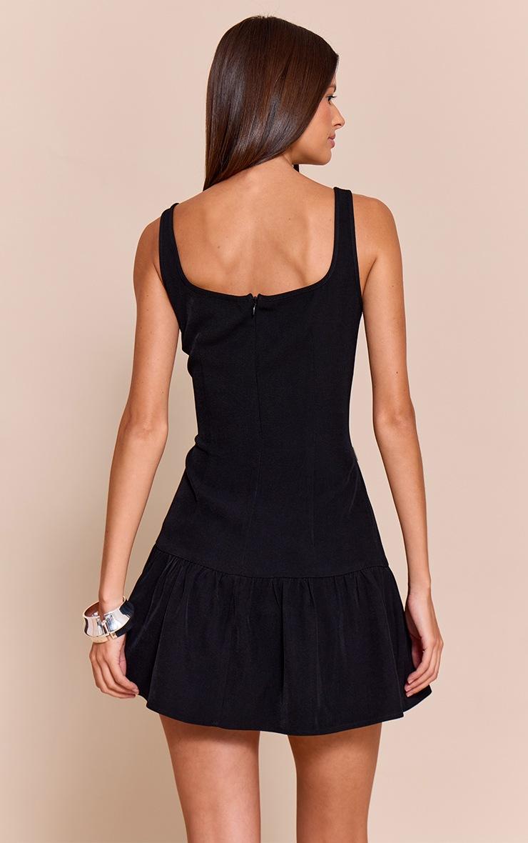 Pretty Little Thing Black Sleeveless Straight Neck Shift Dress