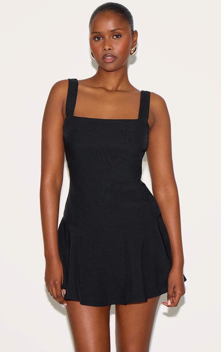 Pretty Little Thing Black Tailored Woven Scoop Back Shift Dress