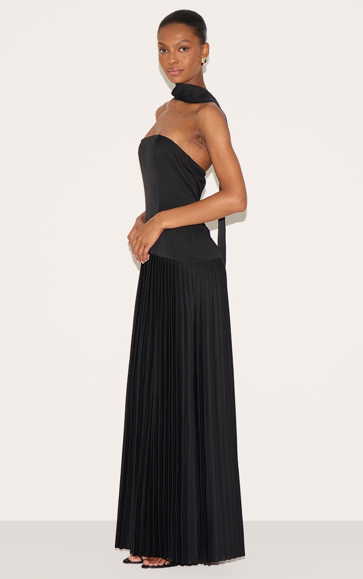 Pretty Little Thing Black Woven Asymmetric Pleated Maxi Dress