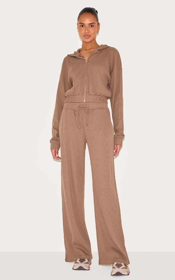 Pretty Little Thing Brown Waffle Zip Up Cropped Hoodie