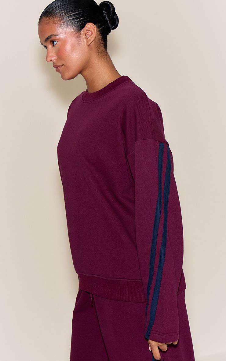 Pretty Little Thing Burgundy Contrast Striped Oversized Sweatshirt