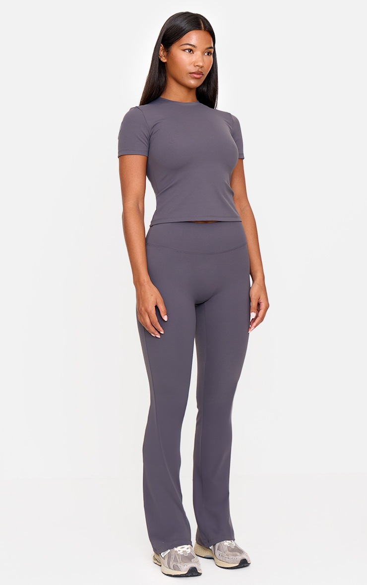 Pretty Little Thing Charcoal Ultimate Sculpt Longline Short Sleeve Gym Top