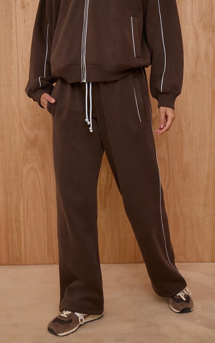 Pretty Little Thing Chocolate Contrast Seam Drawcord Straight Leg Sweatpant
