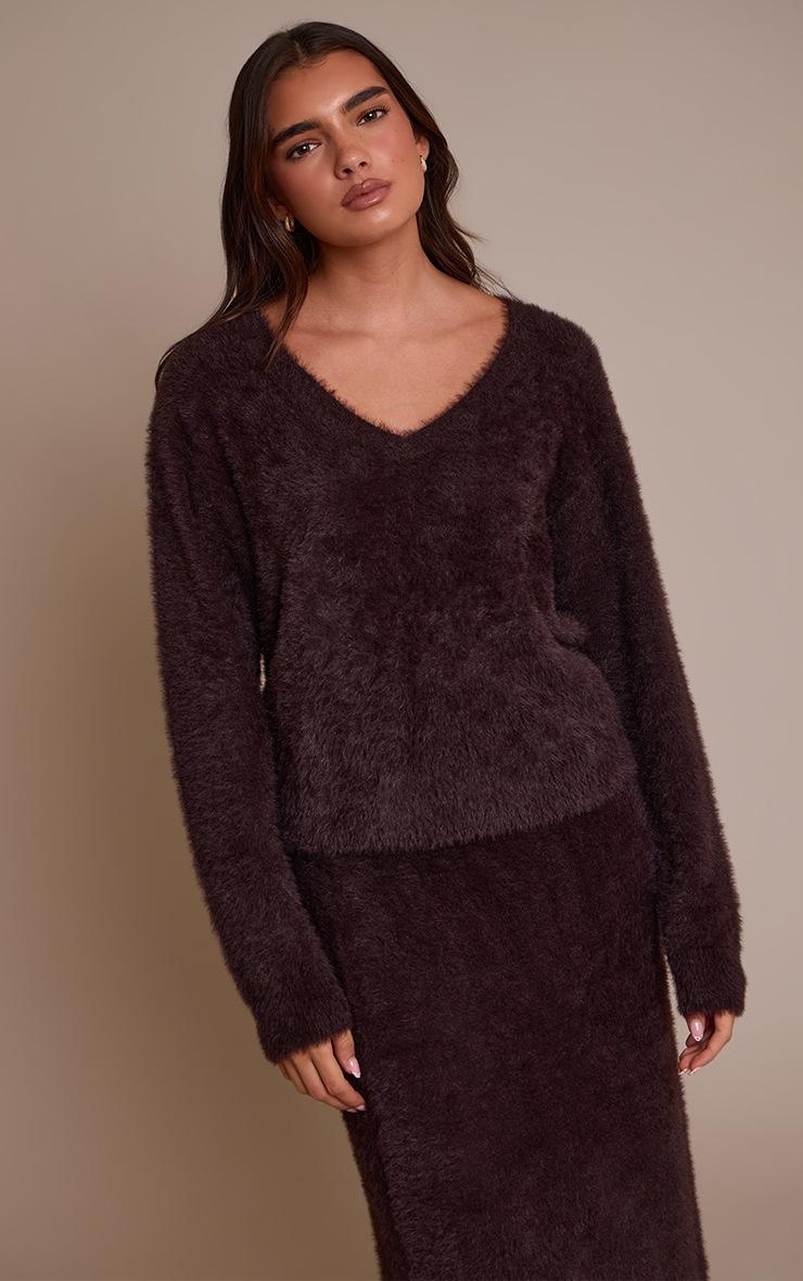 Pretty Little Thing Chocolate Fluffy V Neck Knitted Oversized Sweater