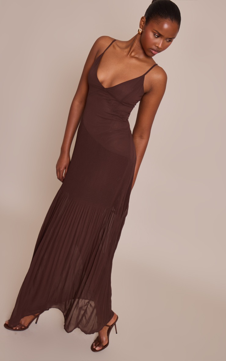 Pretty Little Thing Chocolate Woven Pleated Hem Detail Spaghetti Maxi Dress