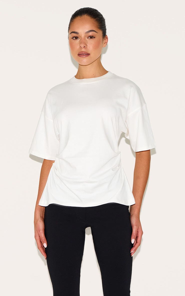 Pretty Little Thing Cream Ruched Side Detail T Shirt