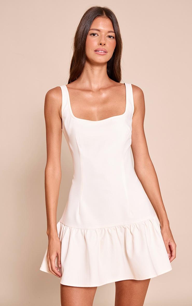 Pretty Little Thing Cream Sleeveless Straight Neck Shift Dress
