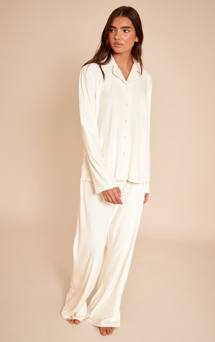 Pretty Little Thing Cream Soft Touch Piping Detail Pajama Set