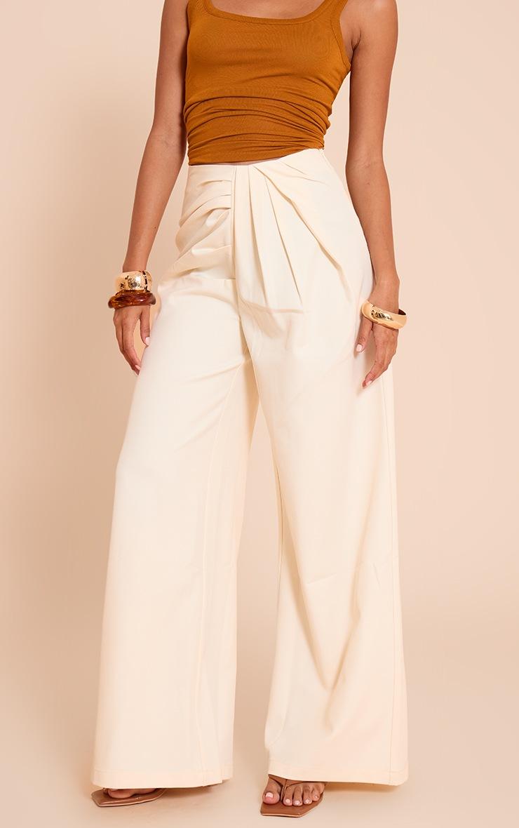 Pretty Little Thing Cream Tailored Woven Pleat Detail Wide Leg Pants
