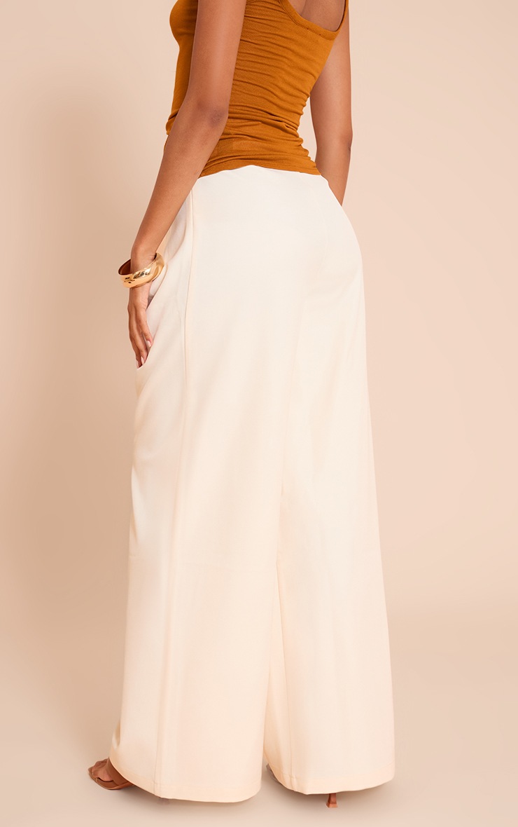 Pretty Little Thing Cream Tailored Woven Pleat Detail Wide Leg Pants