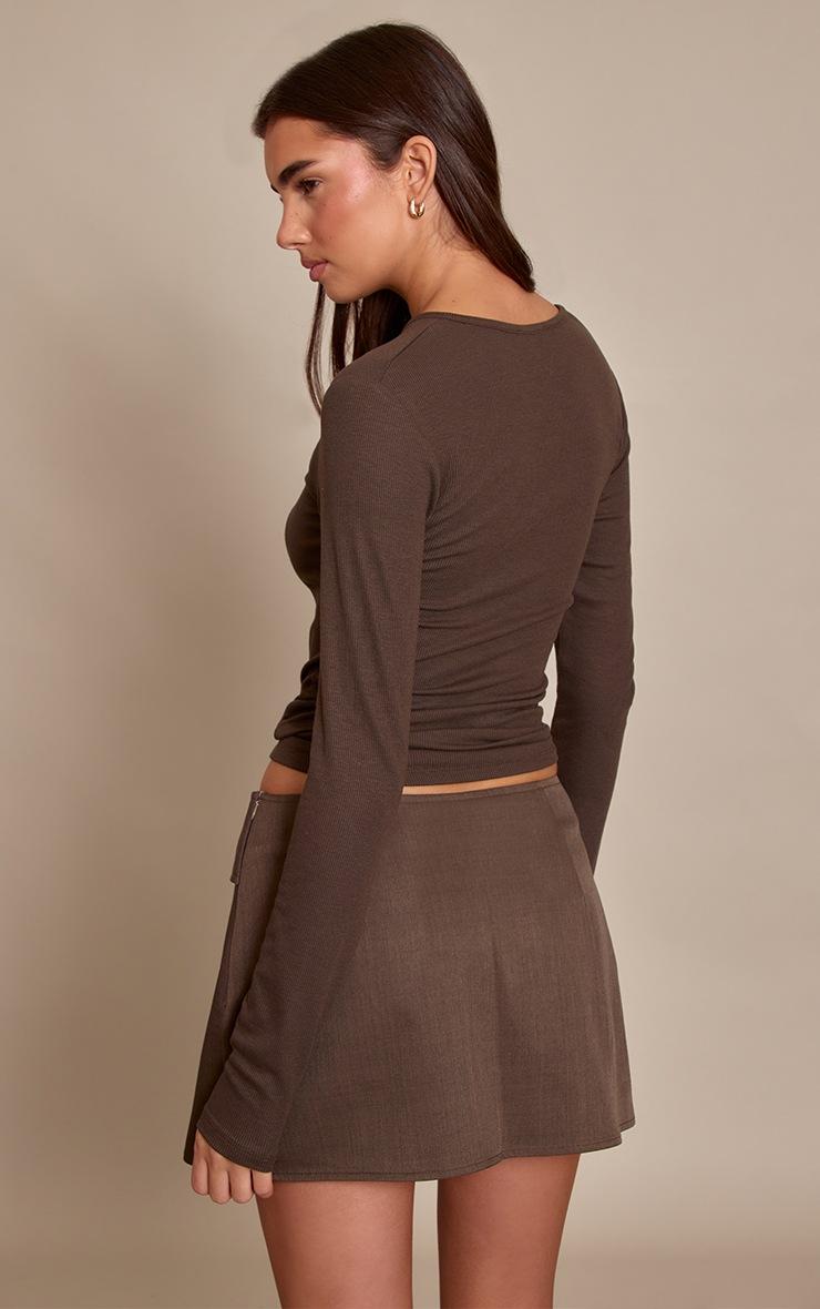 Pretty Little Thing Dark Chocolate Soft Rib Asymmetric Detail Fitted Longline Top