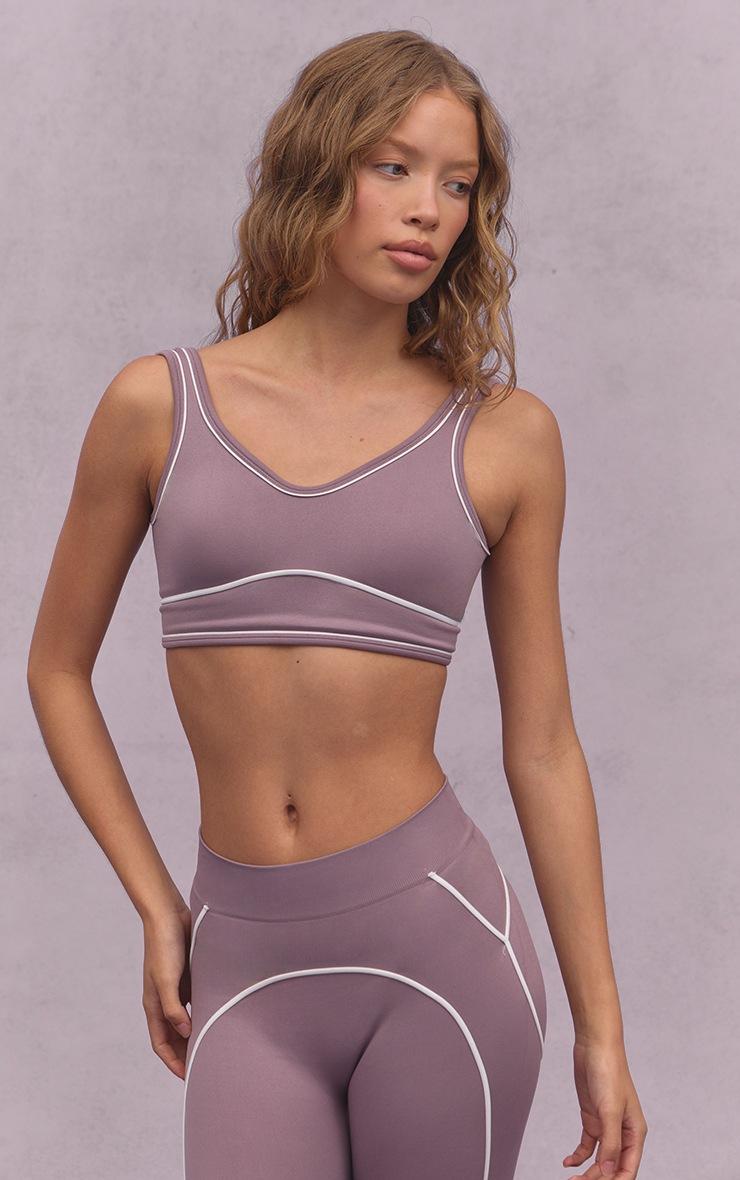 Pretty Little Thing Mauve Seamless Contrast Detail Sports Bra