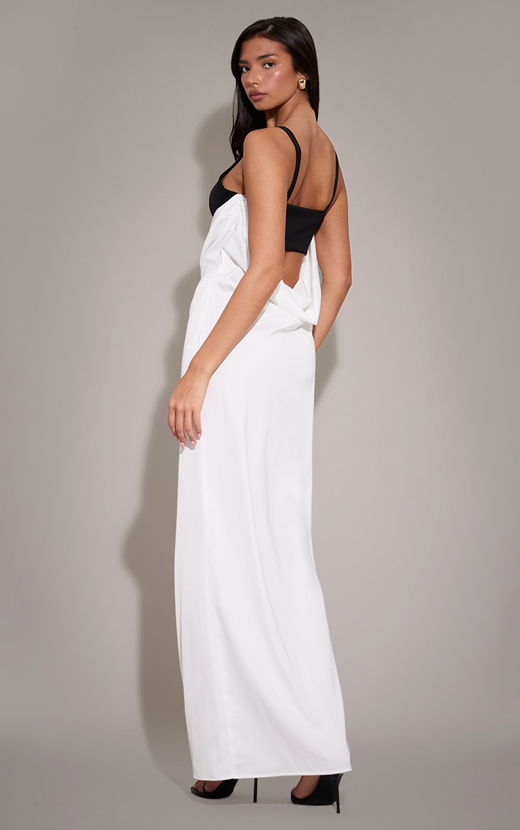 Pretty Little Thing Monochrome Underwired Strappy Maxi Dress