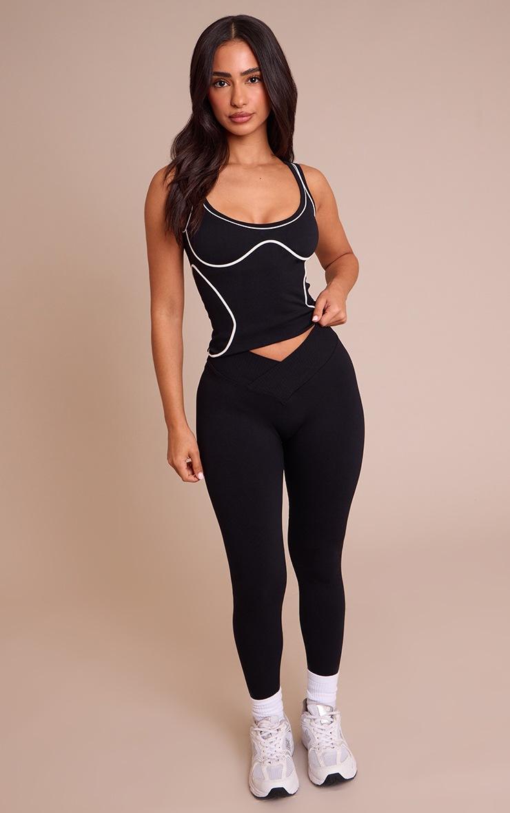 Pretty Little Thing Petite Black Seamless Contrast Seam Gym Vest