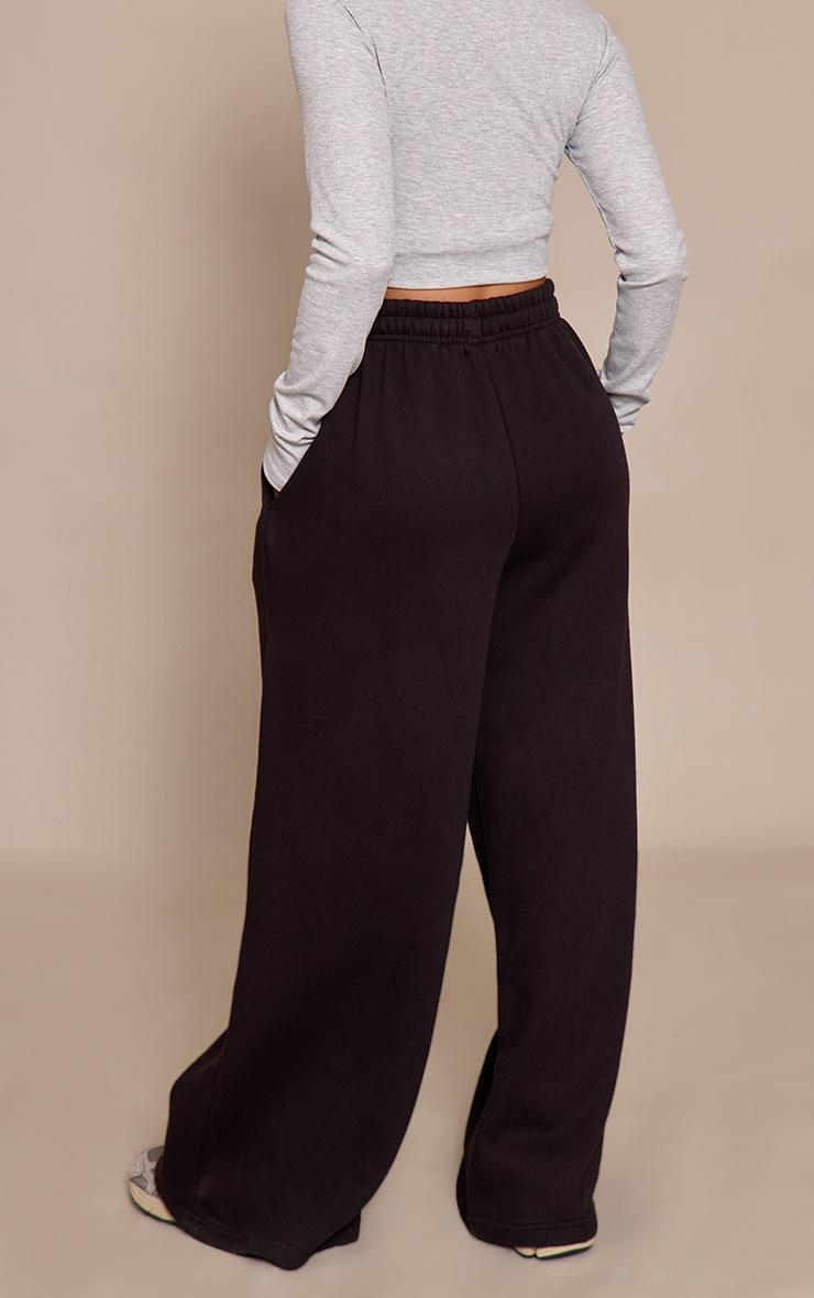 Pretty Little Thing Petite Black Super Wide Leg Elasticated Waist Sweatpants