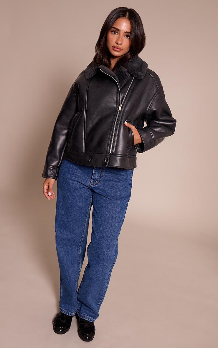 Pretty Little Thing Petite Charcoal Borg Collar Faux Leather Aviator