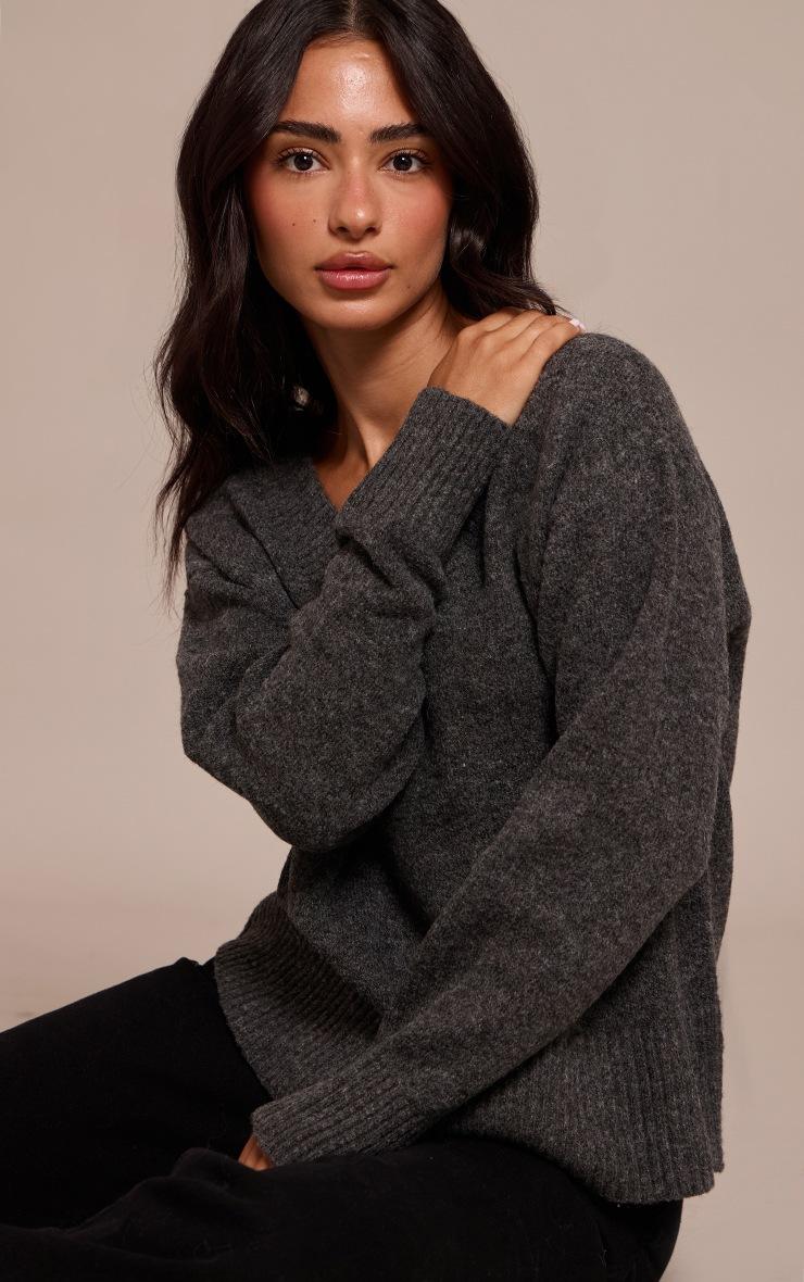 Pretty Little Thing Petite Charcoal Knit V-neck Sweater