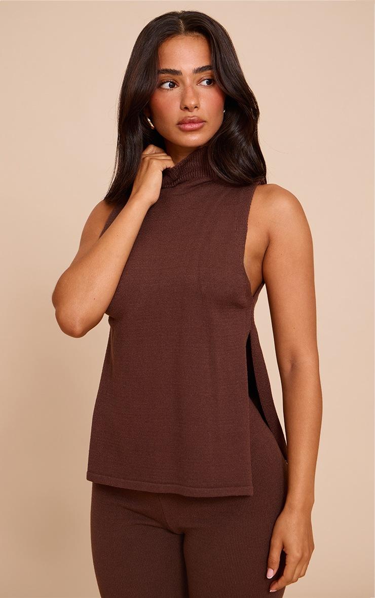 Pretty Little Thing Petite Chocolate High Neck Knitted Sleeveless Top