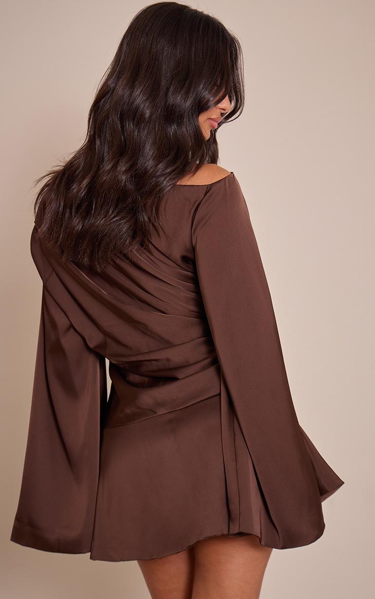 Pretty Little Thing Petite Chocolate Off Shoulder Tailored Woven Mini Dress