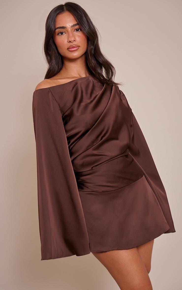 Pretty Little Thing Petite Chocolate Off Shoulder Tailored Woven Mini Dress