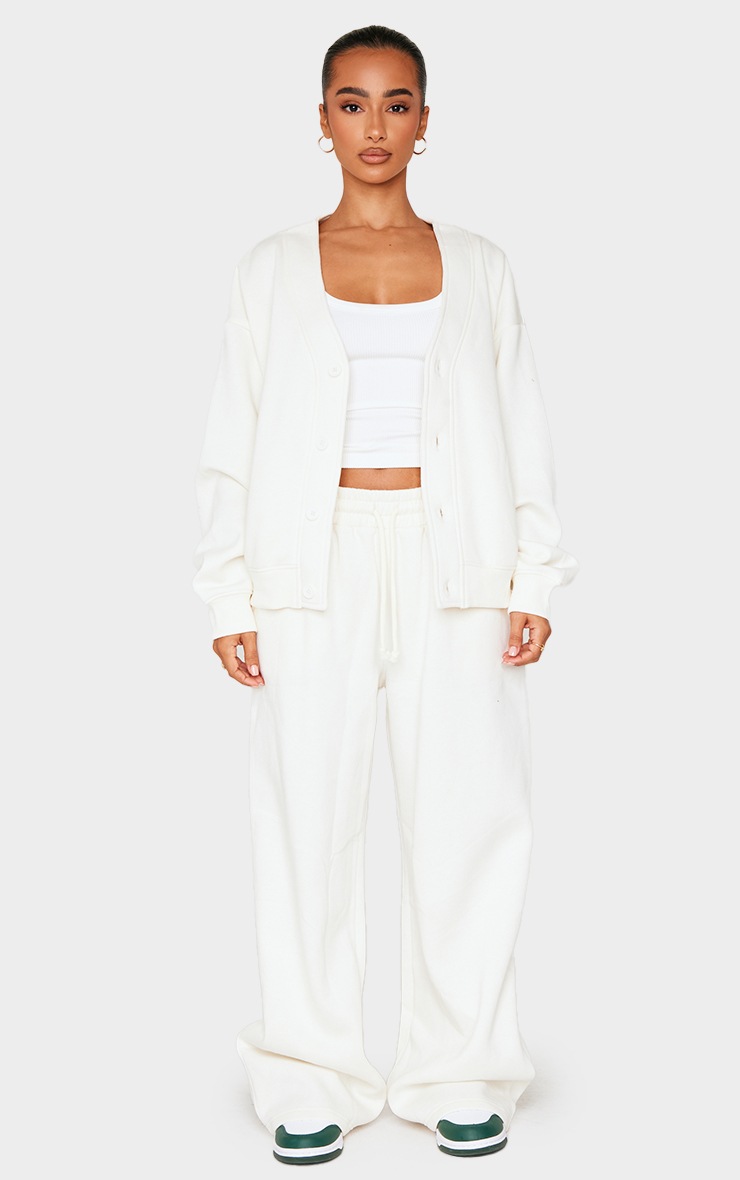 Pretty Little Thing Petite Cream Button Up Side Pocket Sweatshirt