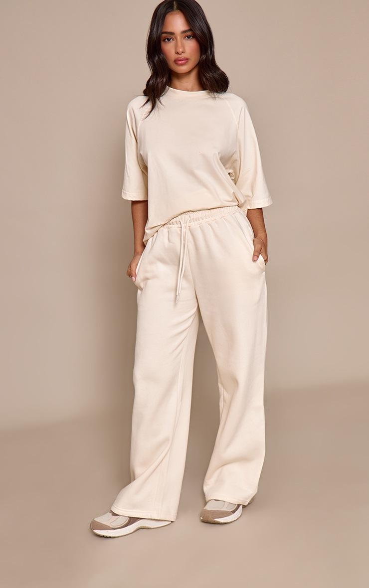 Pretty Little Thing Petite Cream Oversized Wide Leg Sweatpants