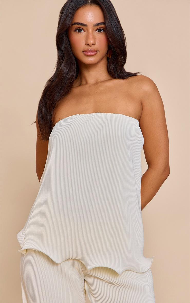 Pretty Little Thing Petite Cream Plisse Frilled edge Bandeau Top