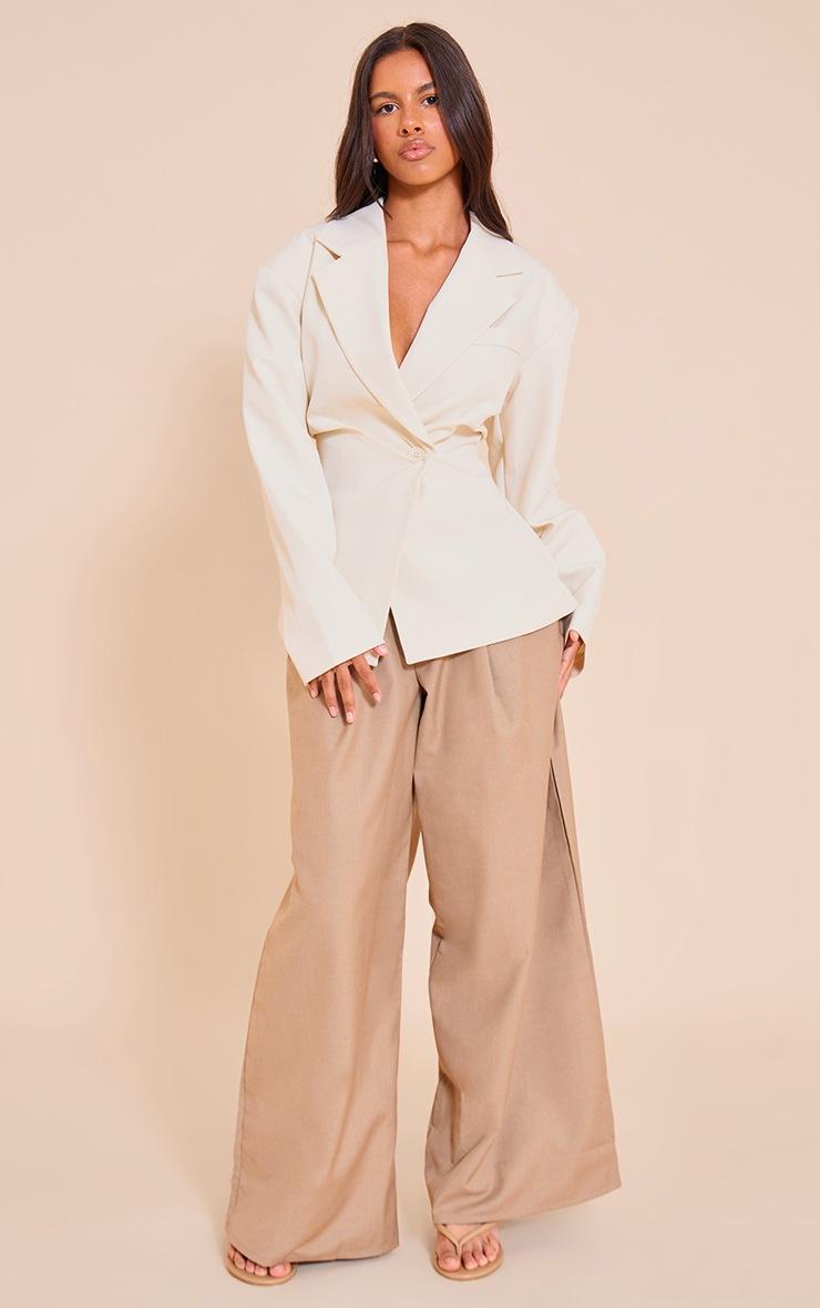 Pretty Little Thing Petite Ecru Tailored Cinched Waist Blazer