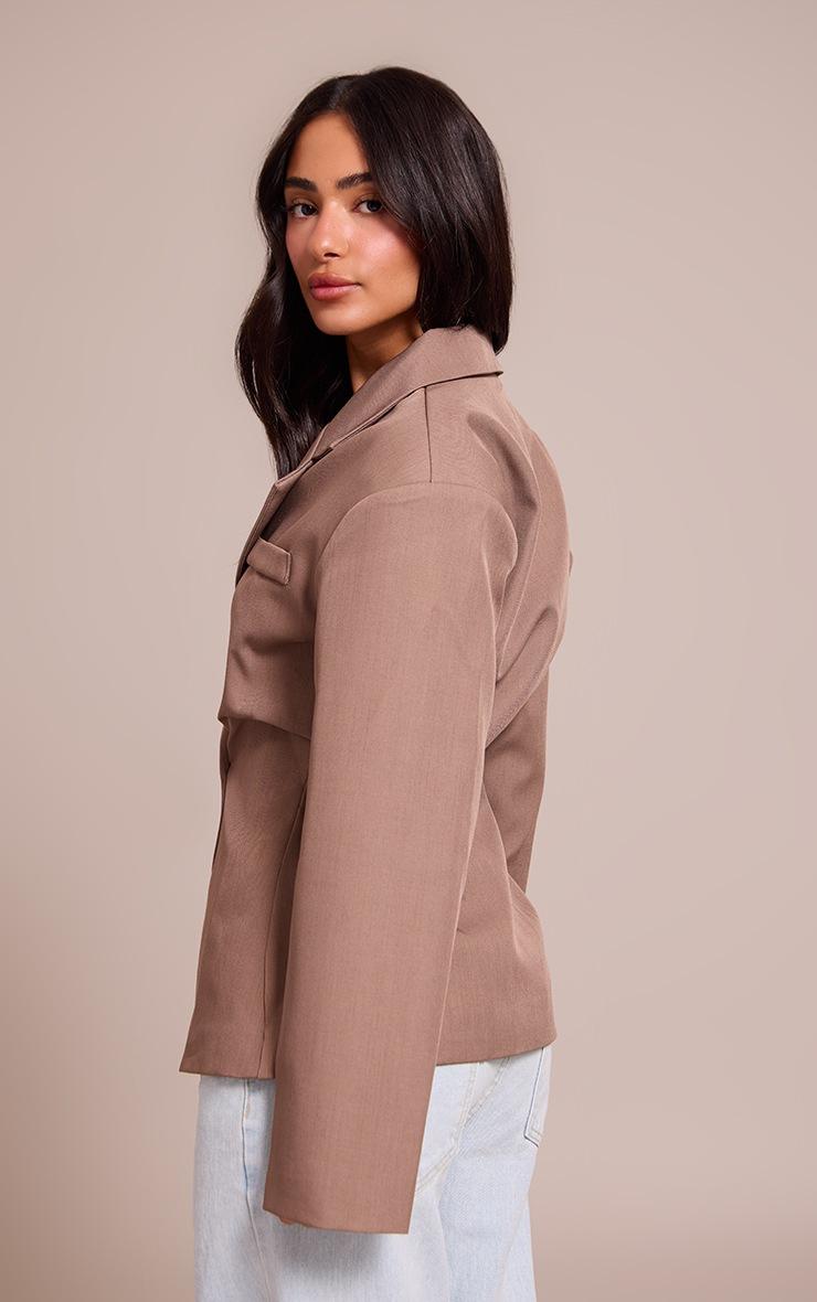 Pretty Little Thing Petite Mushroom Tailored Cinched Waist Blazer
