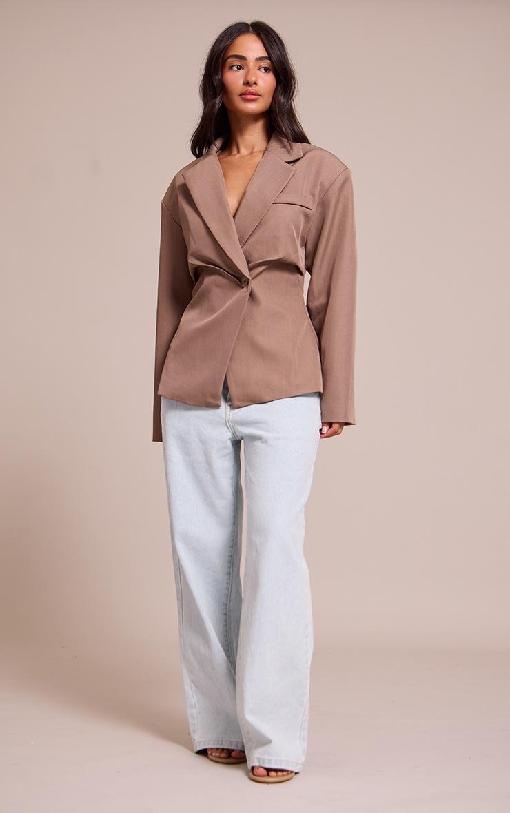Pretty Little Thing Petite Mushroom Tailored Cinched Waist Blazer
