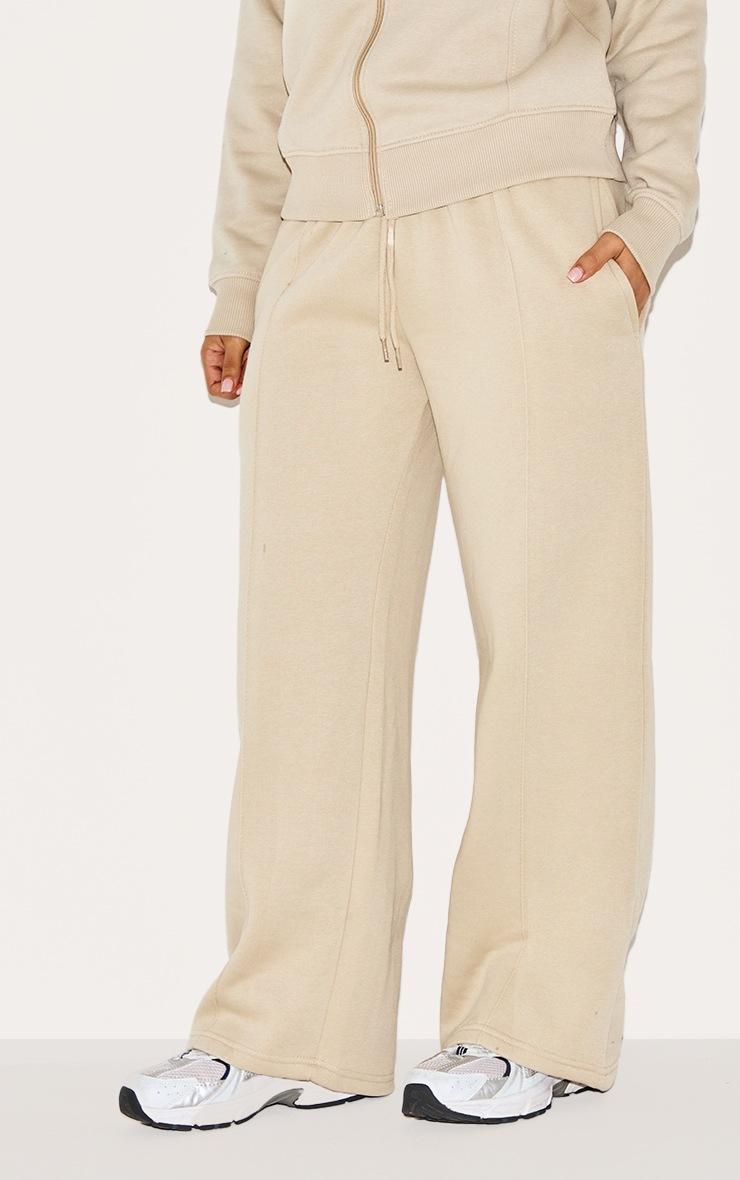 Pretty Little Thing Petite Pebble Seam Detail Straight Leg Sweatpants