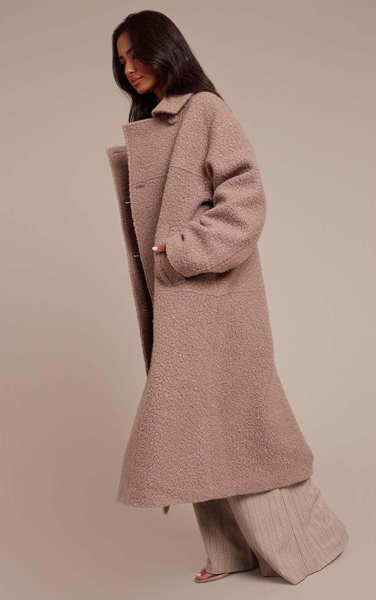 Pretty Little Thing Petite Taupe Boucle Double Breasted Maxi Coat