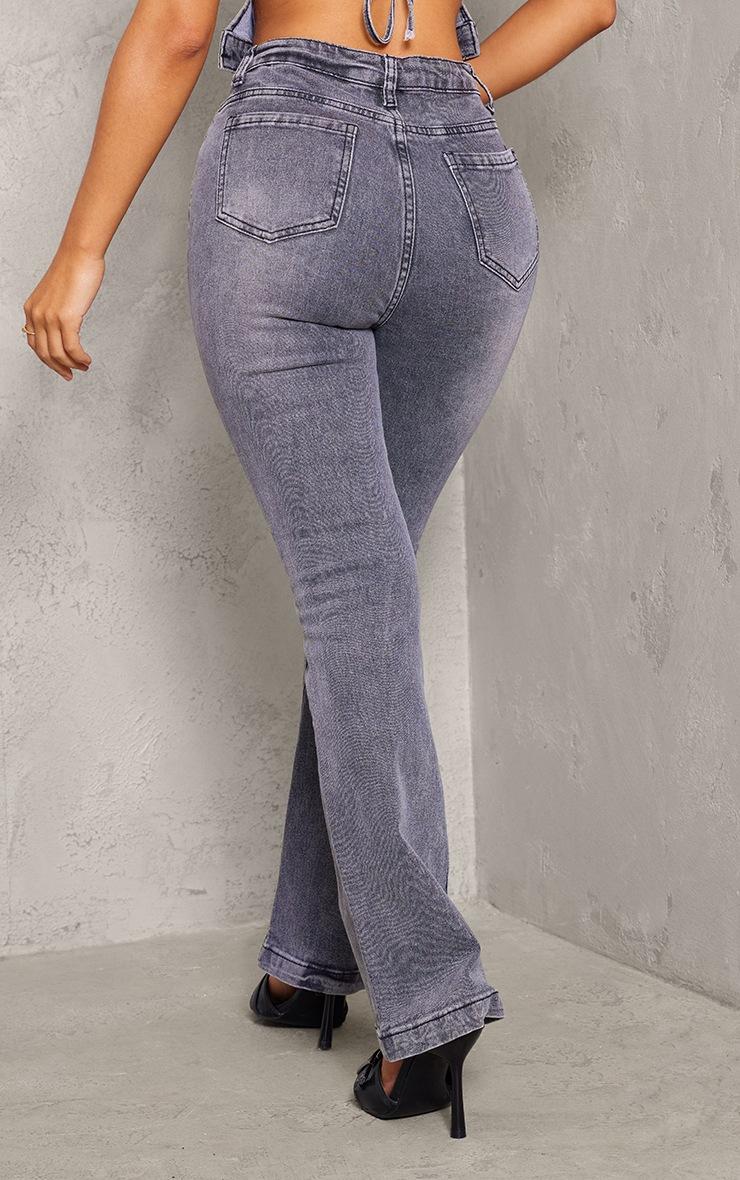 Pretty Little Thing Petite Washed Charcoal Denim Fitted Flared Jeans