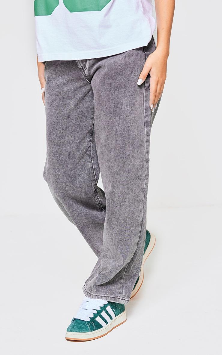 Pretty Little Thing Petite Washed Grey Dipped Back Waistband Boyfriend Jeans