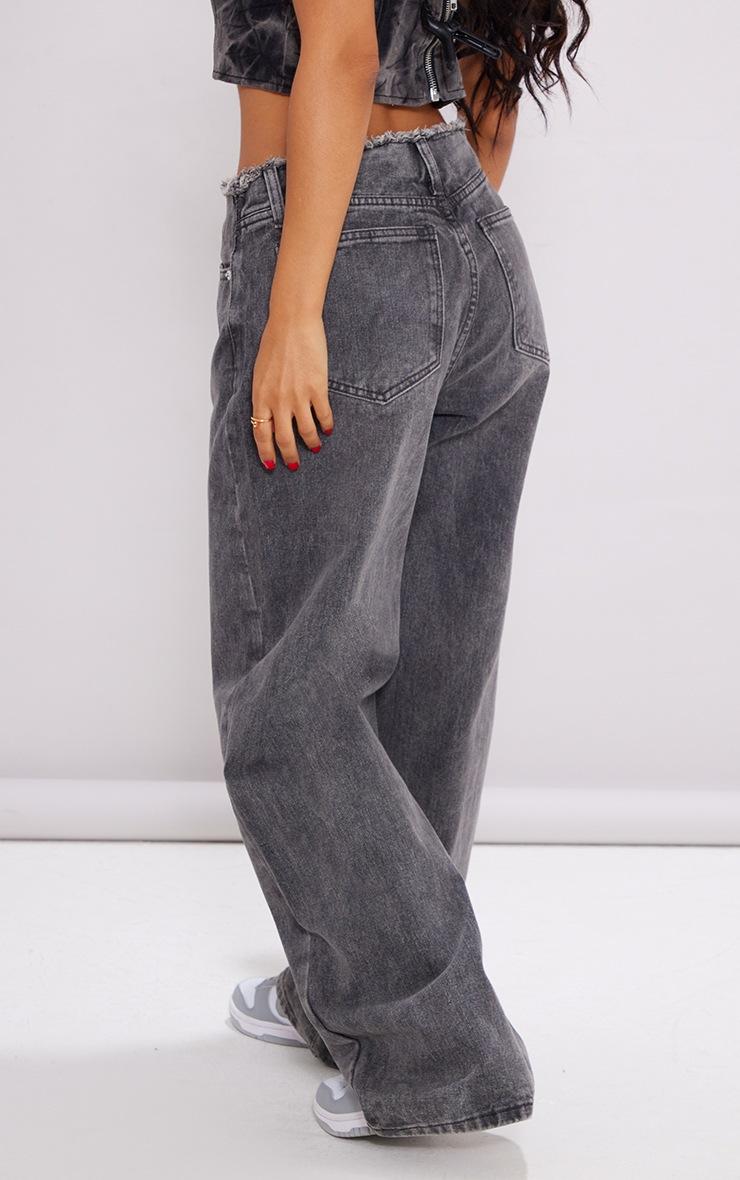 Pretty Little Thing Petite Washed Grey Fray Waist Low Rise Straight Leg Jeans