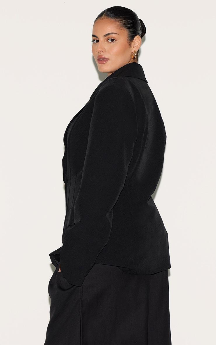 Pretty Little Thing Plus Black Cinched Waist Lapel Point Detail Blazer