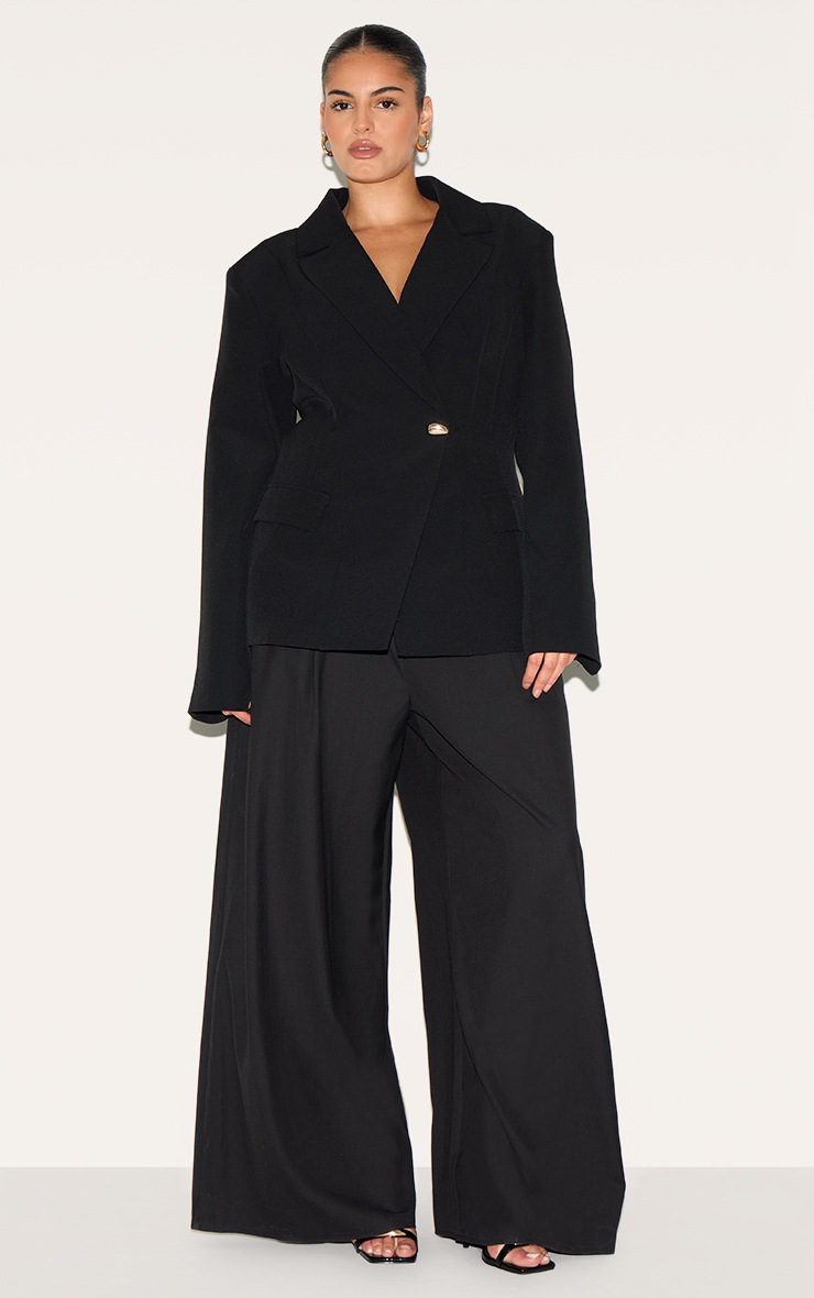 Pretty Little Thing Plus Black Cinched Waist Lapel Point Detail Blazer