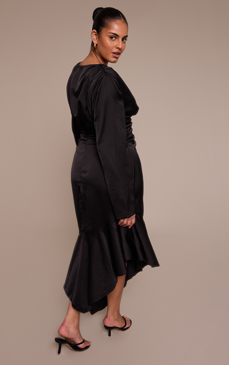 Pretty Little Thing Plus Black Satin Ruched Waist Long Sleeve Maxi Dress