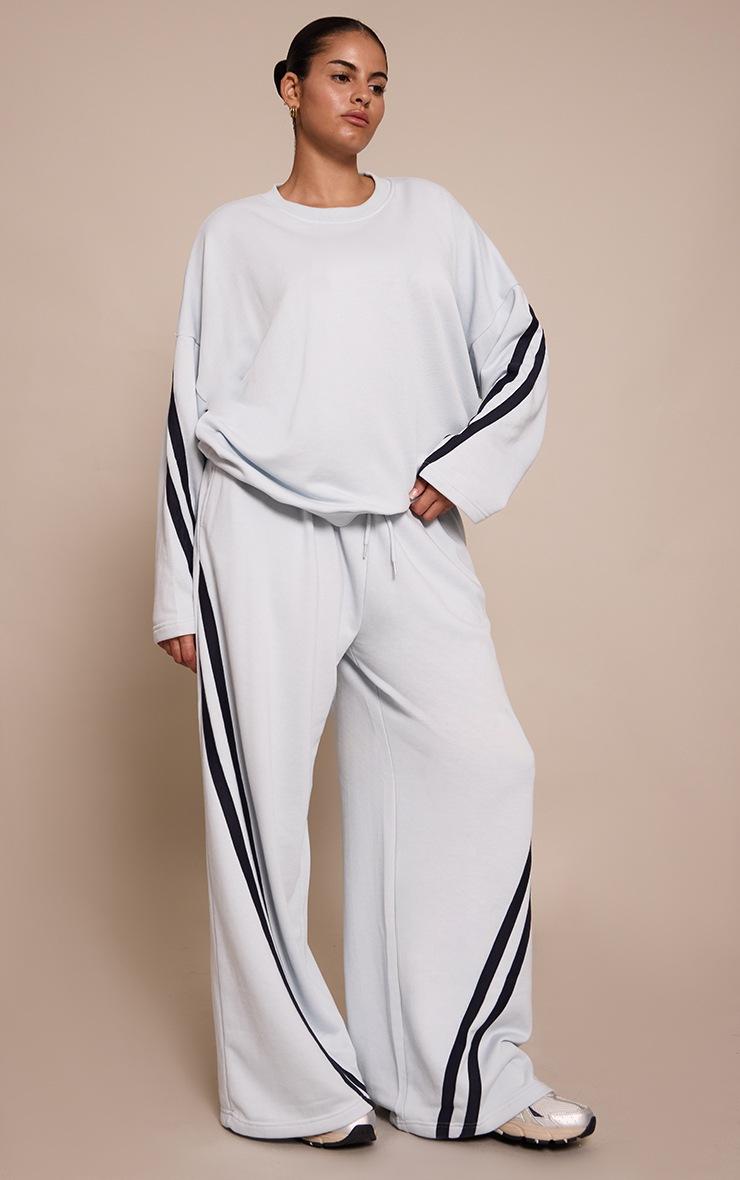 Pretty Little Thing Plus Blue Contrast Striped Oversized Sweatshirt