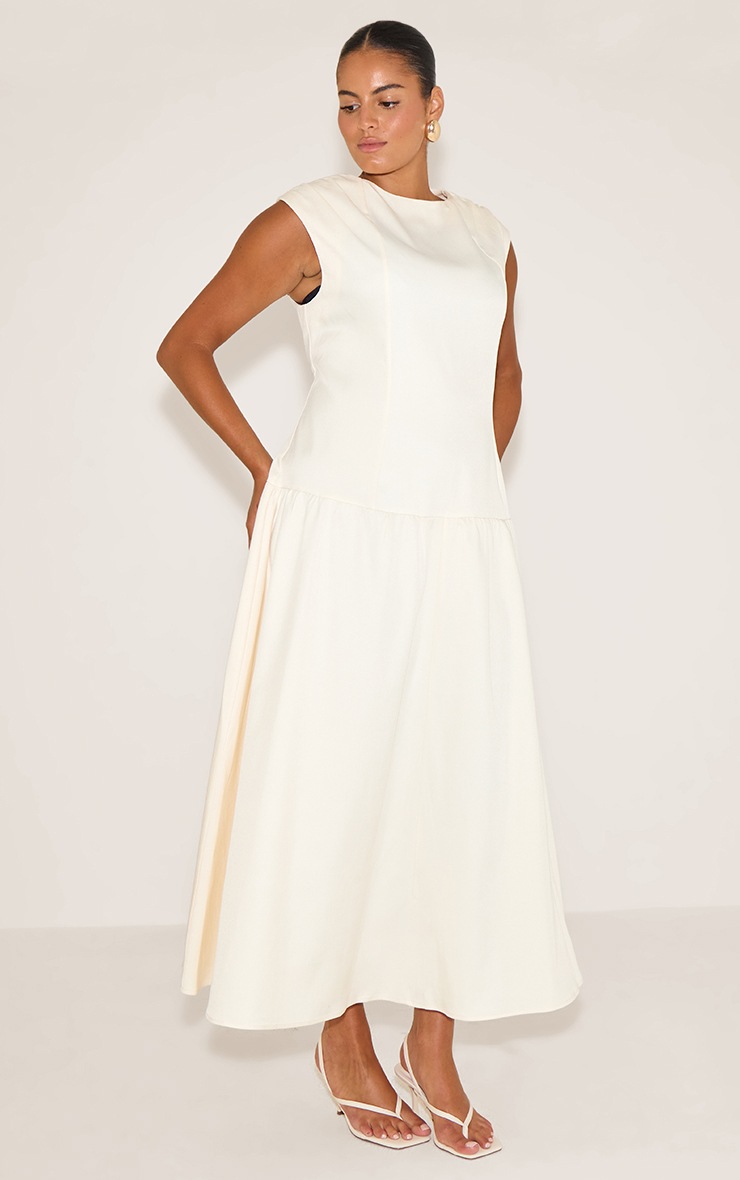 Pretty Little Thing Plus Cream Woven Boat Neck Dropped Waist Maxi Dress