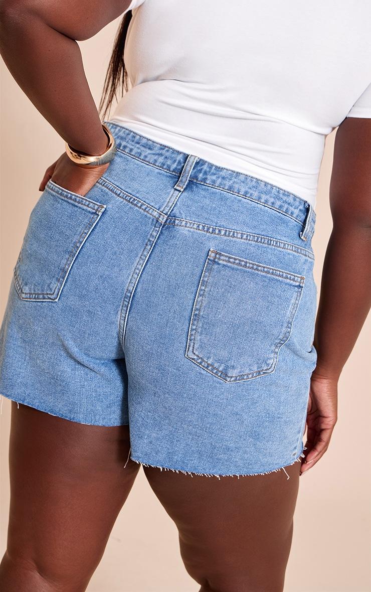 Pretty Little Thing Plus Mid Blue Wash Raw Hem Denim Hotpants