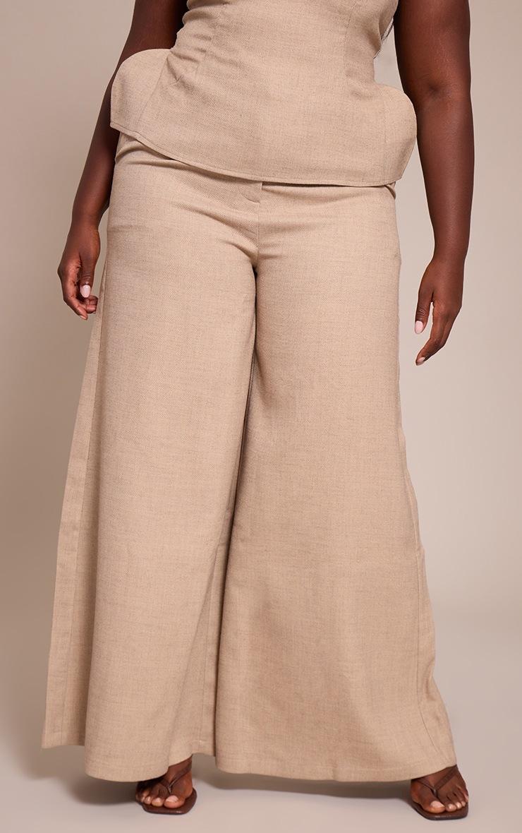 Pretty Little Thing Plus Stone Woven Tailored Extreme Wide Leg Pants