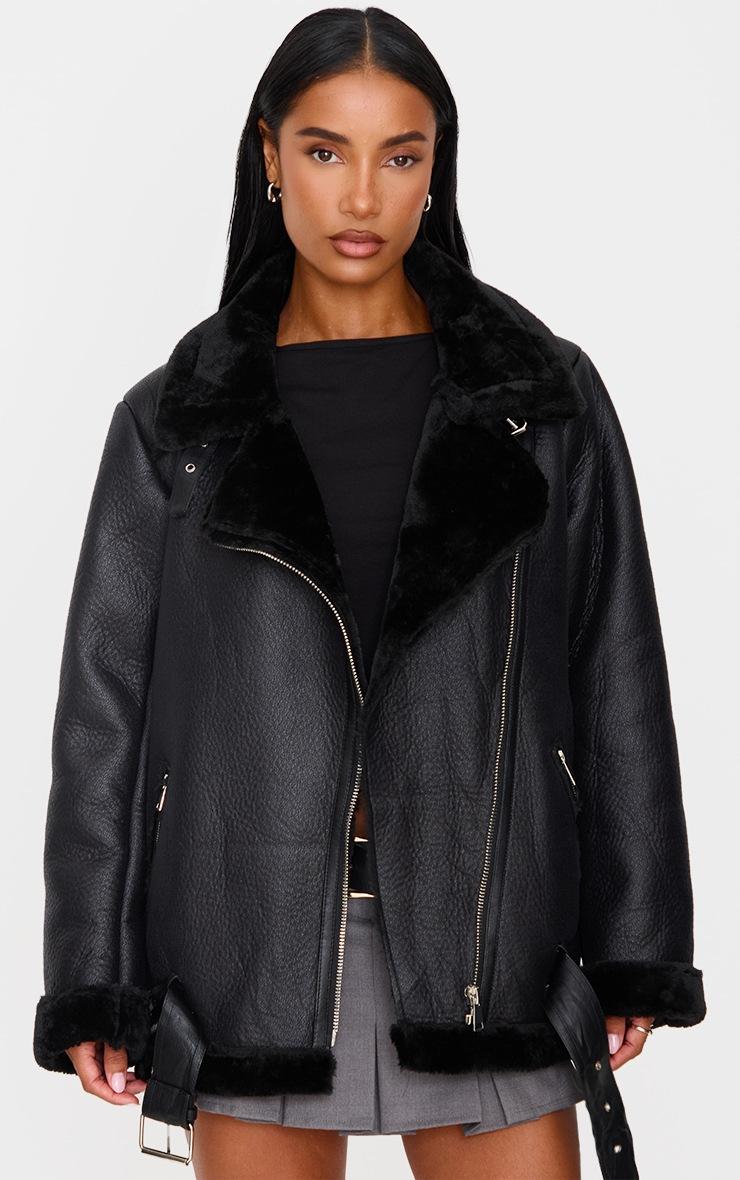 Pretty Little Thing Black Oversized PU Aviator