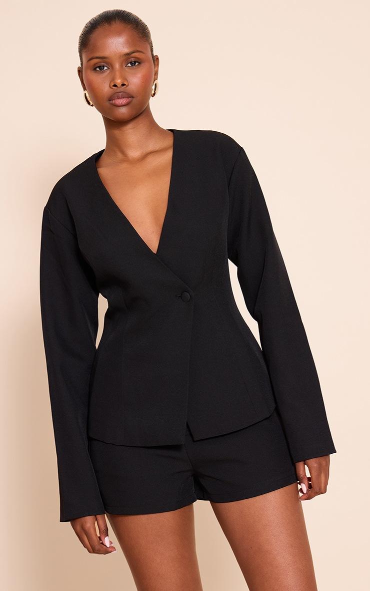 Pretty Little Thing Black Tailored Mid Rise Shorts