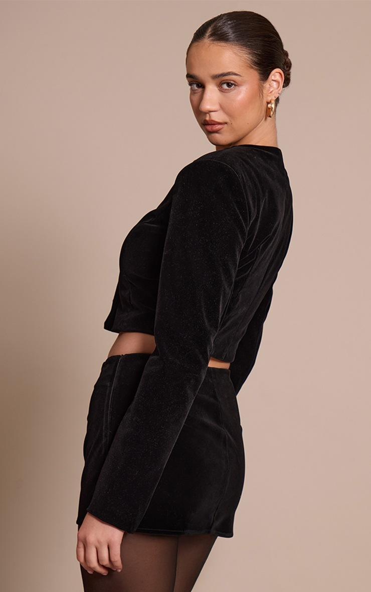 Pretty Little Thing Black Velvet Cropped Blazer