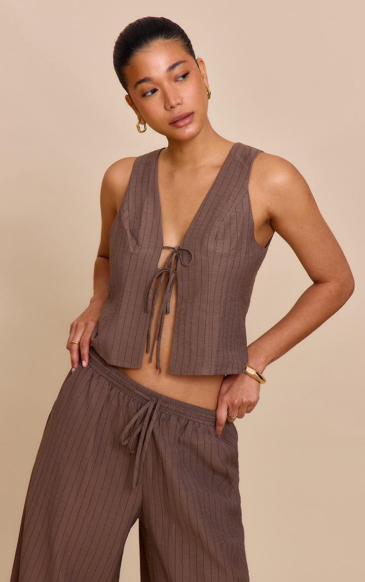 Pretty Little Thing Brown Pinstriped Tie Front Top