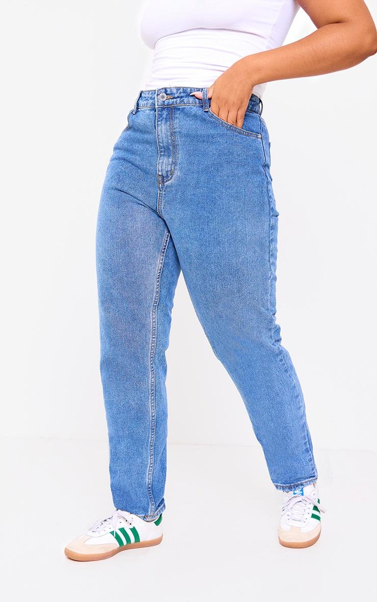 Pretty Little Thing Plus Mid Washed Mom Jeans