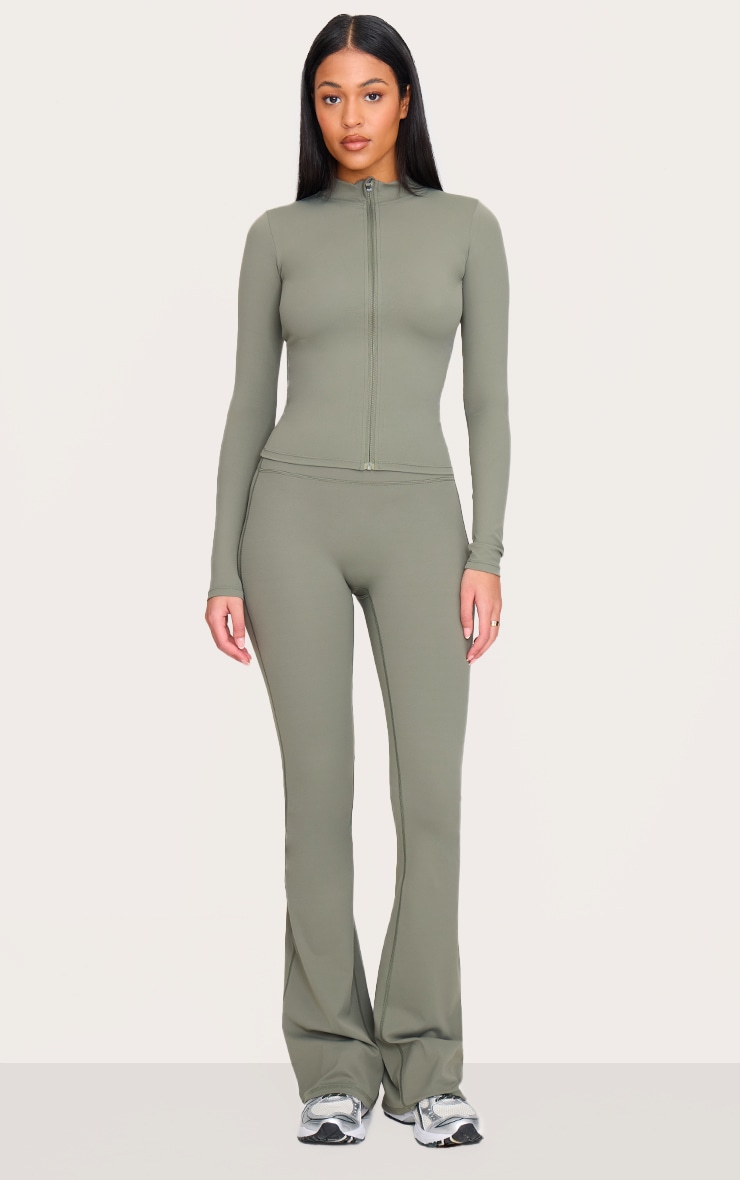 Pretty Little Thing Women's Clothing